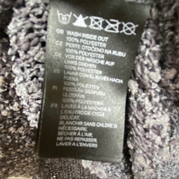 H&M ||  3/4 Sleeve "Roomy" Sweater; Size XS - Picture 9 of 10